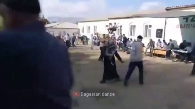 Свадьба в горах. Красивые танцы под аварскую песню. смотреть онлайн