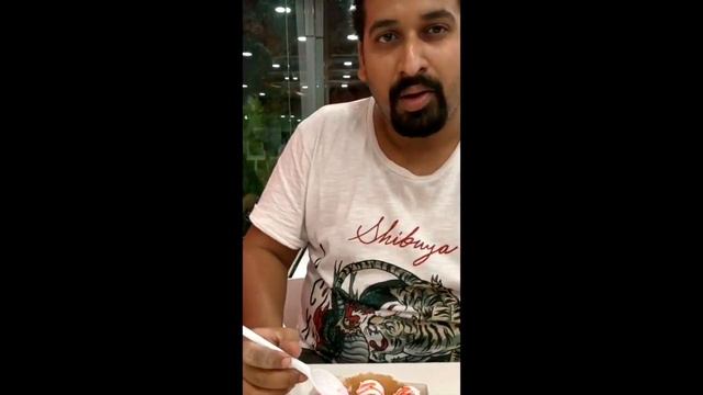 Guava Chilli ice cream rolls from Roll over - Ice cream tours смотреть онлайн