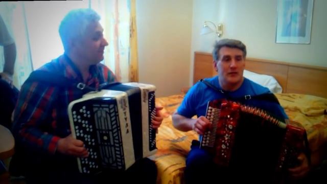 Цыганочка с выходом! ☀️ ? Распахнись душа! Эх! Разгуляемся! Дуэт гармошка и баян! Play the accordio смотреть онлайн