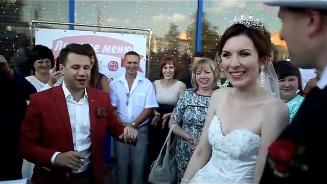 Встреча молодожёнов смотреть онлайн