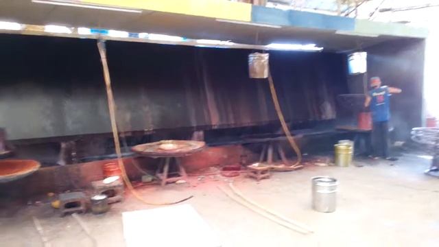 Как делают мебель из ротанга. Процесс покраски. смотреть онлайн