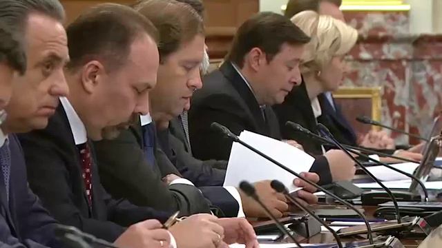 Вступительное слово Дмитрия Медведева на заседании Правительства смотреть онлайн