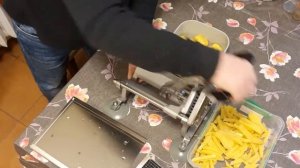 Профессиональная машинка для нарезки моркови на плов и картофеля фри