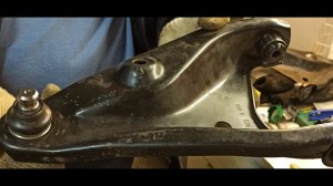 Замена сайлентблоков и шаровых опор передних рычагов на Рено Логан, Сандеро, Ларгус.