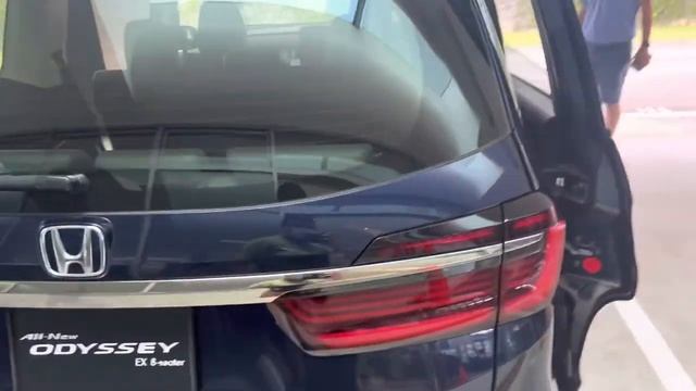 2022 Honda Odyssey 8-seater EX Review & Walkaround (Kah Motors) (Earth Dreams Technology) смотреть онлайн