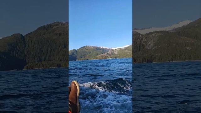 Commercial Fishing in some of the prettiest Waters on the Planet смотреть онлайн