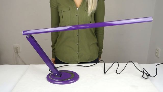 Strieborná stolová lampa 14W смотреть онлайн