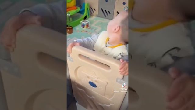 Малыш точил зубы #крымский смотреть онлайн