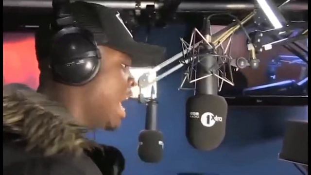 Big Shaq But He Says 2 Plus 2 Is 4 Minus 1 Thats 3 Quick Maths For 1 Hour смотреть онлайн
