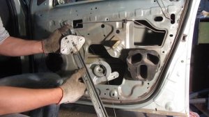 Замена электрического стеклоподъемника и моторчика на Рено Логан и Лада Ларгус