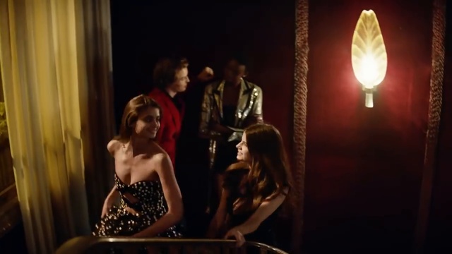 Музыка из рекламы Carolina Herrera 212 VIP BLACK (2018)