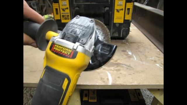 Dewalt DCG405 18V Cordless Angle Grinder Review