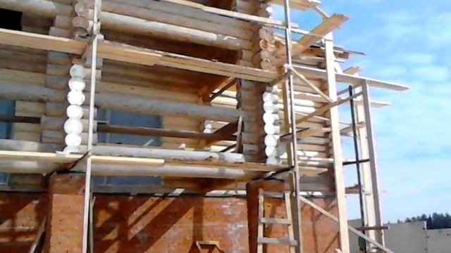 Шлифовка, конопатка, покраска большого рубленого дома смотреть онлайн