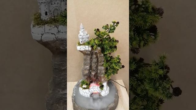 Настольный водопад "Замок на откосе" с туманом смотреть онлайн