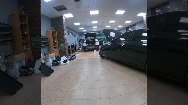 Range Evoque - Антихром Чёрная крыша смотреть онлайн