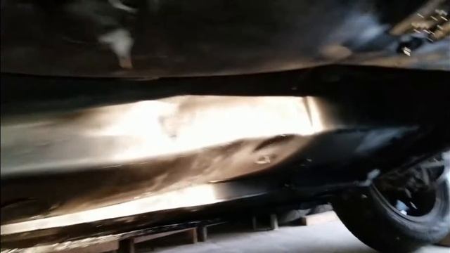Пежо \ Peugeot 406 Варим пороги, шпаклюем готовим под покраску. смотреть онлайн