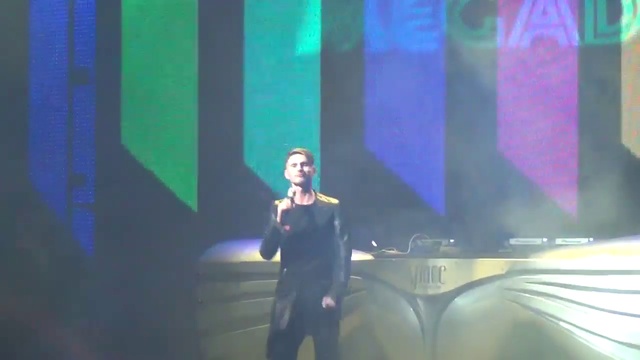 группа REVOLVERS смотреть онлайн