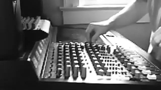 pastry people (reverse drumkit version) - recorded on the Tascam 388 смотреть онлайн
