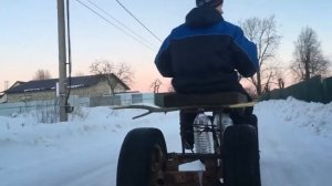 Покатушки на мотоблоке с ватрушкой! Мотоблок валит