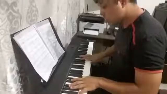 Talking to the Moon - Bruno Mars (Piano Casio CDP130BK) смотреть онлайн