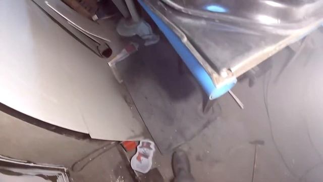 Кузовной ремонт Nissan Sunny часть 15… (ремонт низа водительской двери) смотреть онлайн