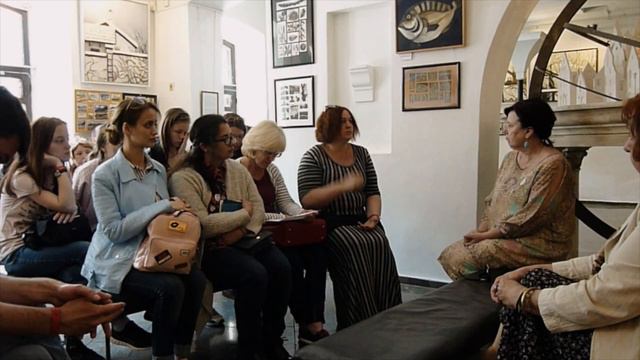 Museum Studio смотреть онлайн