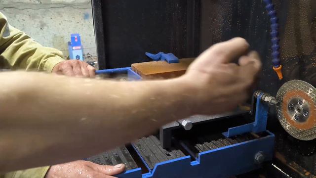 Универсальный многофункциональный станок для обработки кирпича. смотреть онлайн