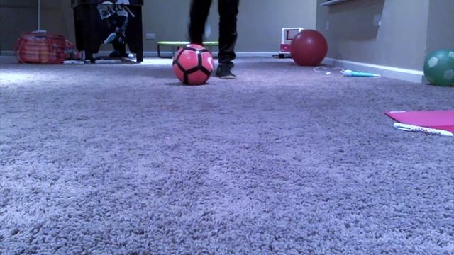 TOP 5 Easiest and Simple Moves to Get Around a Defender смотреть онлайн