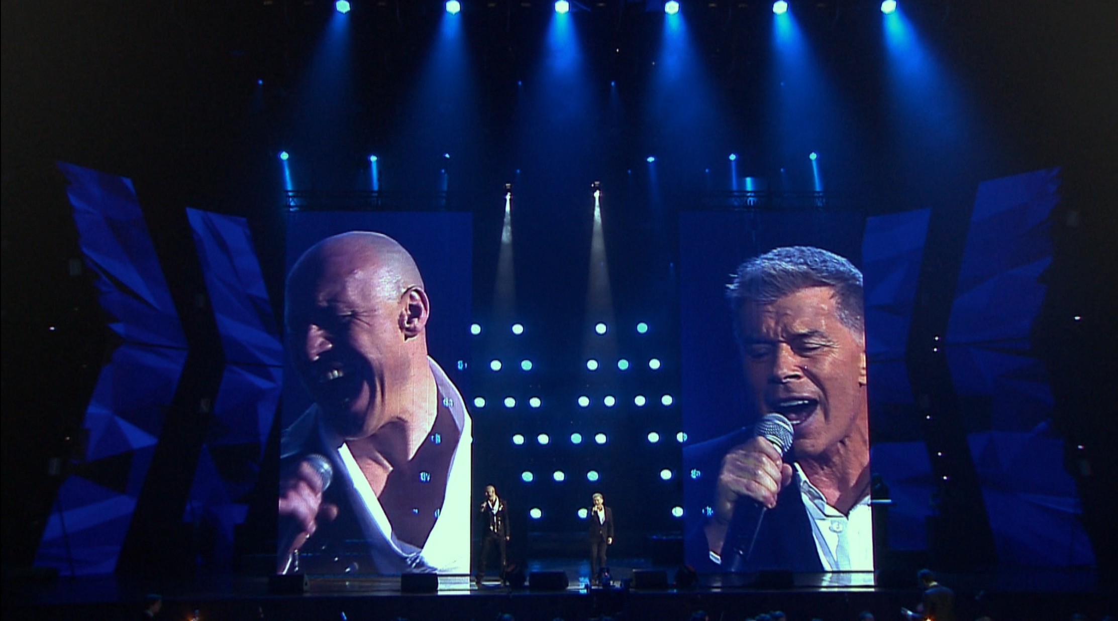 Денис Майданов и Олег Газманов - Мама смотреть онлайн