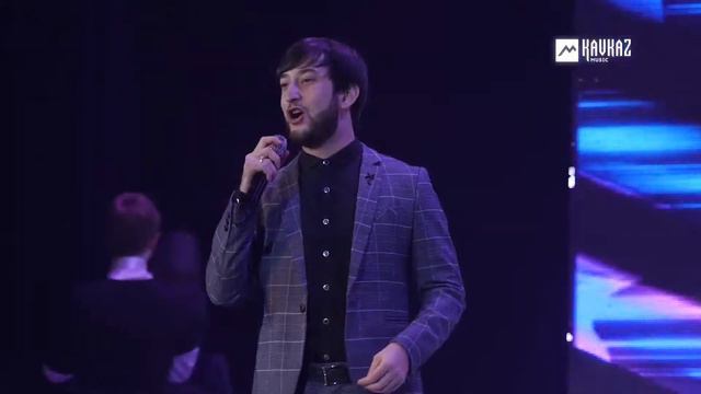 Произвольная лезгинка под песню Шамиля Кашешова - Потому что я влюблен