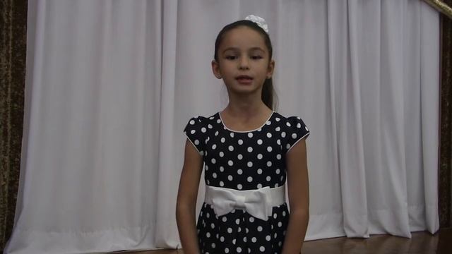 Мамиева Милана Алексеевна читает стихотворение Агнии Барто "Очки" смотреть онлайн