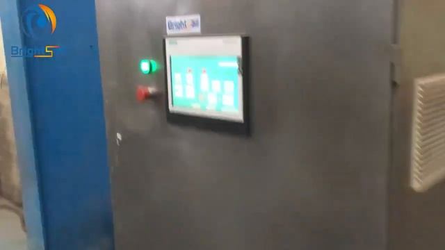 Вы знаете, как измельчить корицу в порошок с помощью кофемолки? смотреть онлайн