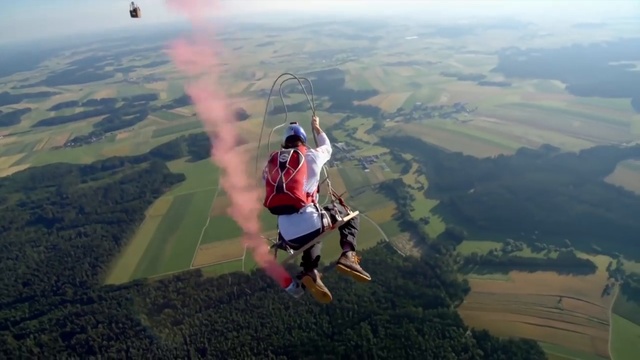 Skydivers Play on the ULTIMATE Mega Swing смотреть онлайн