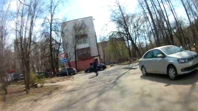 Катаюсь на электросамокате Kugoo по Щелково-3. (Наш Чкаловский) апрель 2021. смотреть онлайн