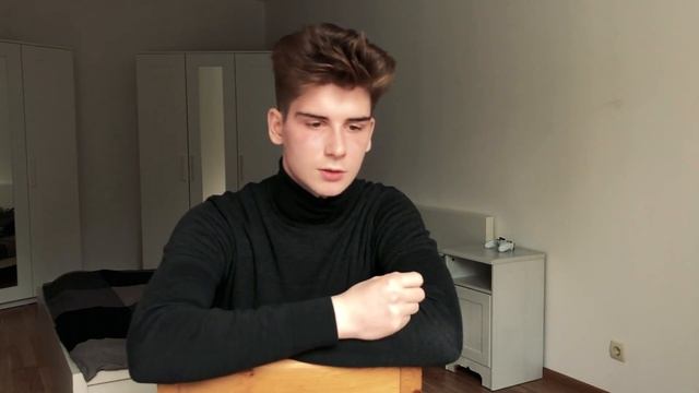 ПАРЕНЬ УХАЖИВАЕТ ЗА СОБОЙ - ЧТО С НИМ НЕ ТАК / ДИСКАС #1 смотреть онлайн