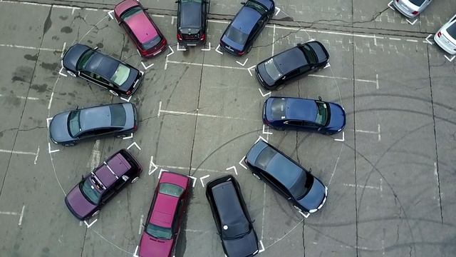 80-th Birthday Volkswagen Beetle. Построение гигантского профиля VW Beetle из автомобилей от VAGFES смотреть онлайн