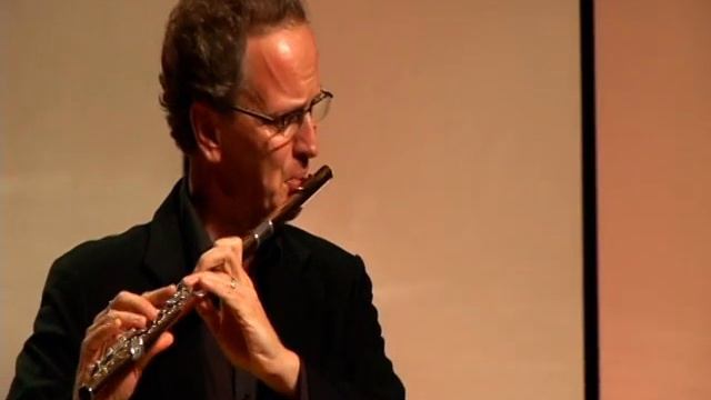 MOZART FLUTE CONCERTO NO2 3 MOV. смотреть онлайн