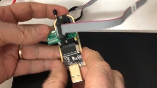Modify the CH341A EEPROM Programmer (Black Edition) for 5V 93XXX & 95XXX Automotive Use смотреть онлайн