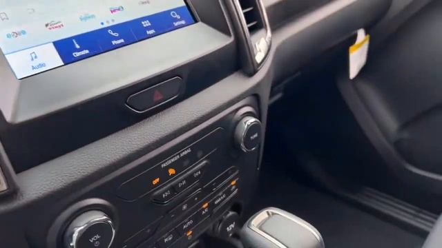 Desert Sand 2022 Ford Ranger XLT Vehicle Walk Around at LaFontaine Ford of Saint Clair. смотреть онлайн