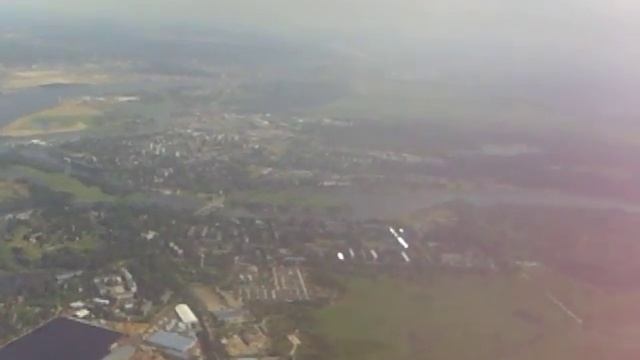 AirBaltic Bombardier Q400 Landing at Riga (RIX) смотреть онлайн
