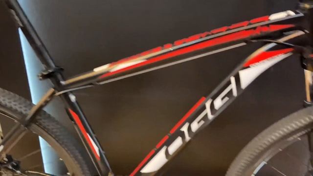 Detalhes da bike: Oggi Big Wheel 7.0 Aro 29 Altus 24v Preto e Vermelho Usada - SHOPBIKE смотреть онлайн