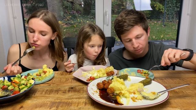 МУКБАНГ ПЮРЕ С ТЕФТЕЛЬКАМИ ТЕРИЯКИ и САЛАТИК С ПЕСТО| С ПОНЕДЕЛЬНИКА ОГРАНИЧЕНИЯ| АВИГЕЯ СДЕЛАЛА ПТ