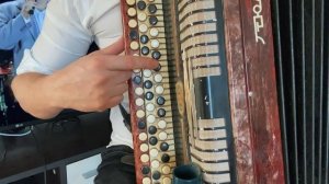 Учимся играть Михаила Круга "Приходите в мой дом"(НА БАЯНЕ)