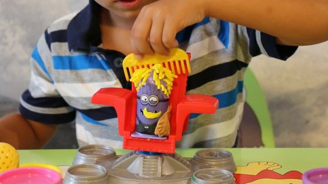 Набор пластилина Play Doh МИНЬОНЫ лепим Миньона. Play Doh MINIONS смотреть онлайн