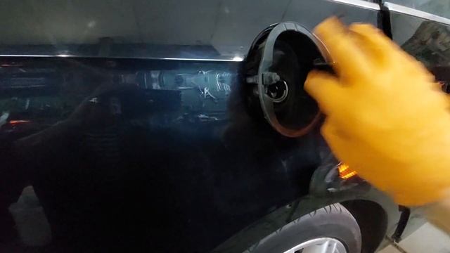 Как БЫСТРО снять ЛЮЧОК бензобака в Volkswagen Passat B7 смотреть онлайн
