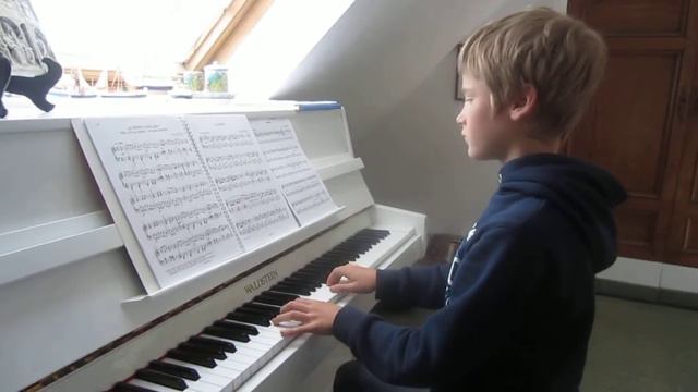 "Клоуны" Кабалевский - Дима апрель 2015 смотреть онлайн