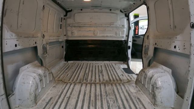 RENAULT Trafic Furgón 27 L1H1 dCi 90 furgón смотреть онлайн