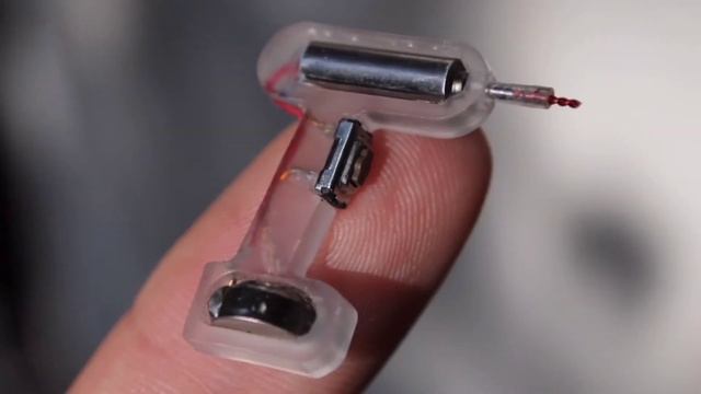 Самые крошечные скульптуры в мире (The World’s Teeniest Tiny Sculptures) смотреть онлайн