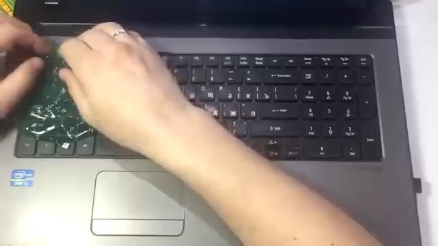 ЛИЗУН ДЛЯ ЧИСТКИ КЛАВИАТУРЫ // РЕАЛЬНО ОЧИЩАЕТ? // Посылка aliexpress смотреть онлайн