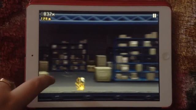 ВО ЧТО ПОИГРАТЬ НА IPad?! || #1 || Jetpack Joyride